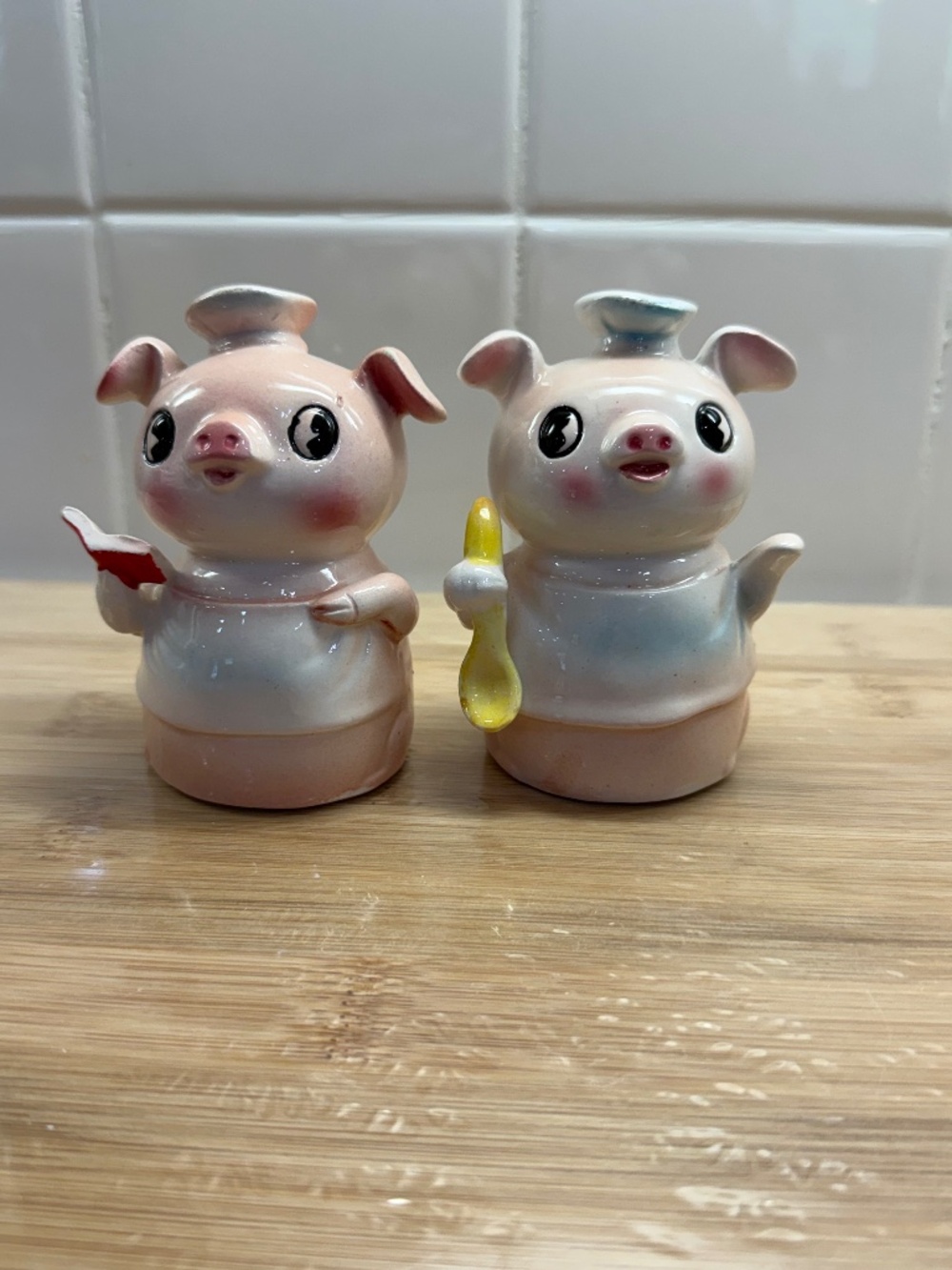 1960’s, Japan, commodore, salt/pepper, pigs